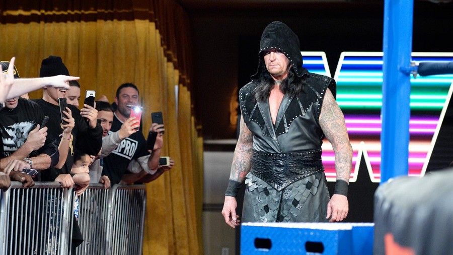 Undertaker en Raw 25