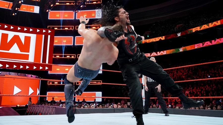 WWE - The Miz vs. Roman Reigns